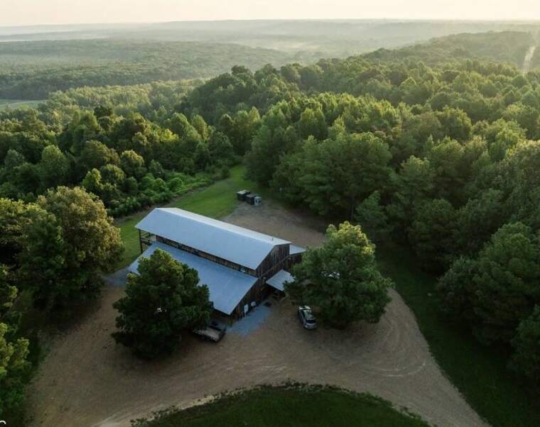 Kudzu Bluff lodge and property