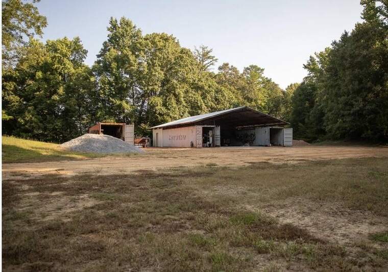 Kudzu Bluff lodge and property