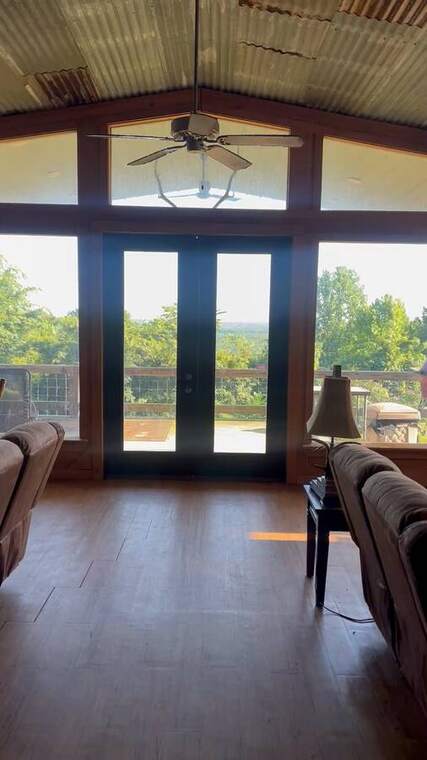 Kudzu Bluff lodge and property
