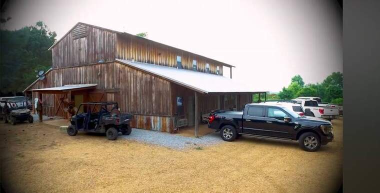 Kudzu Bluff lodge and property
